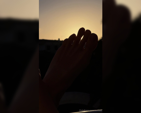 EviFeet aka evifeet OnlyFans - Sunset dreams and peaceful scenes With my feet up and the sun setting, life feels as light as the