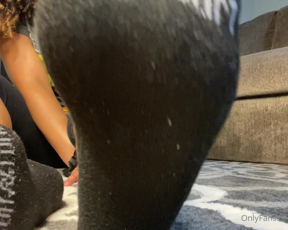 Jenniferxsanchez aka jenniferxsanchez OnlyFans - Someone asked me for a stinky sock humiliation joi so I hope you enjoy this one Also remember