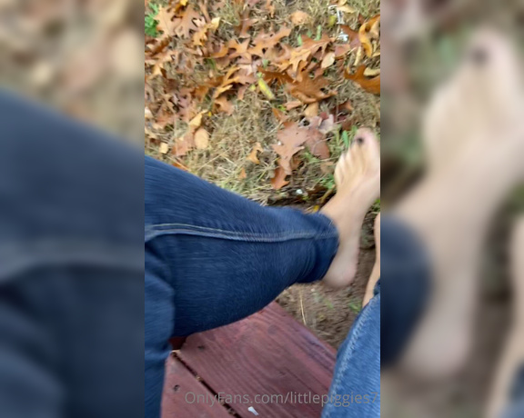 Jenniferxsanchez aka jenniferxsanchez OnlyFans - Muddy muddy feet watch them get dirty