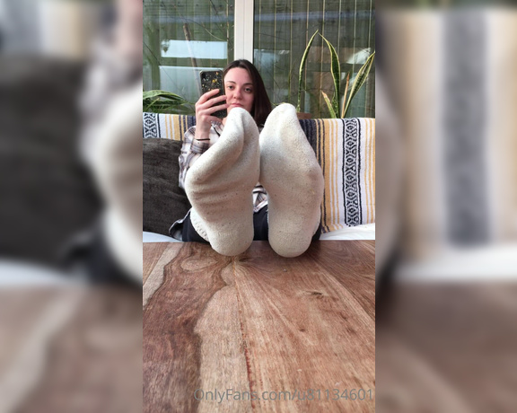 Mimisfeet1 aka u81134601 OnlyFans - Sunday smelly socks and wrinkled soles tease