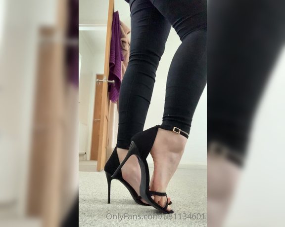 Mimisfeet1 aka u81134601 OnlyFans - Heels ready for Valentine’s Day! Someone’s in for a treat…