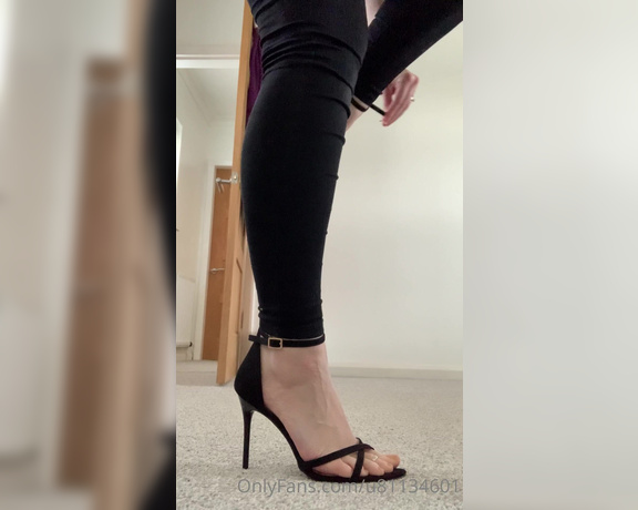 Mimisfeet1 aka u81134601 OnlyFans - Heels ready for Valentine’s Day! Someone’s in for a treat…