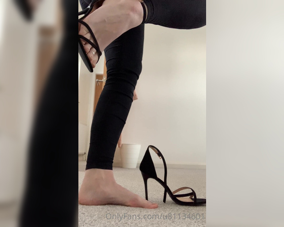 Mimisfeet1 aka u81134601 OnlyFans - Heels ready for Valentine’s Day! Someone’s in for a treat…