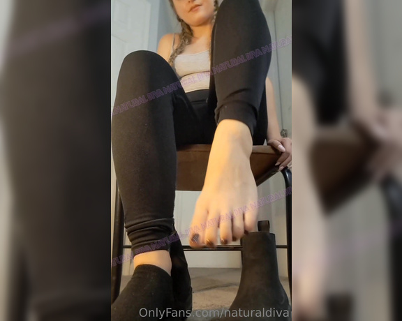 Natural Diva aka naturaldiva OnlyFans - Worship my feet now & do what I say