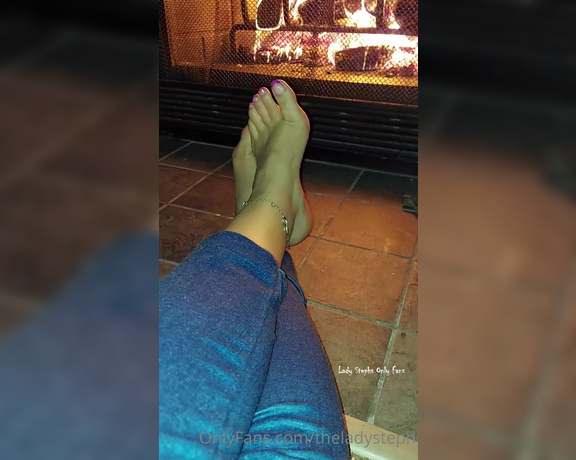 Lady Steph aka theladysteph OnlyFans - A lovely fireplace toe and arch tease for you Cant wait to show you what else Ive been working