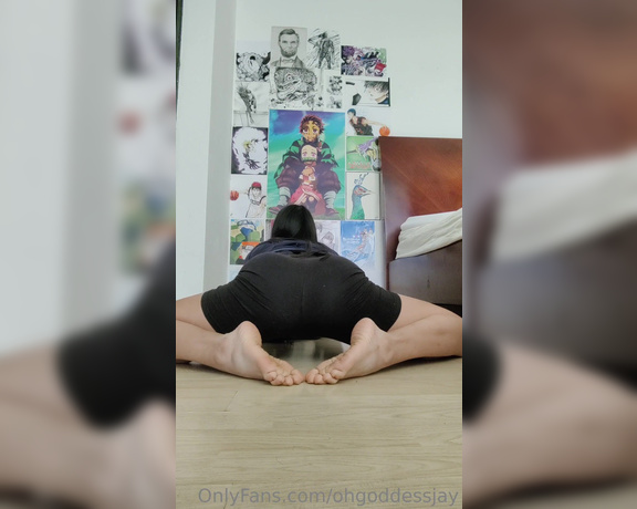 Ohgoddessjay aka ohgoddessjay OnlyFans - Yoga video part 2