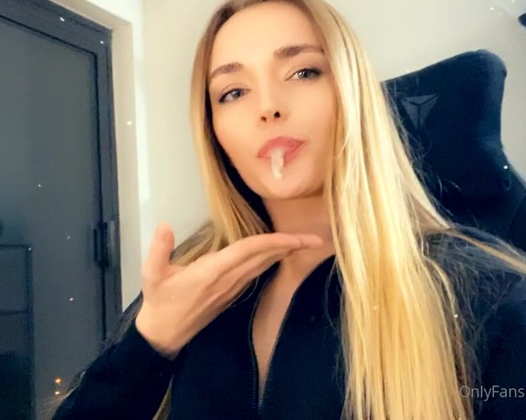 Princes Kristina aka princeskristina OnlyFans - Come and please Daddy Message with tip attached for training slut)