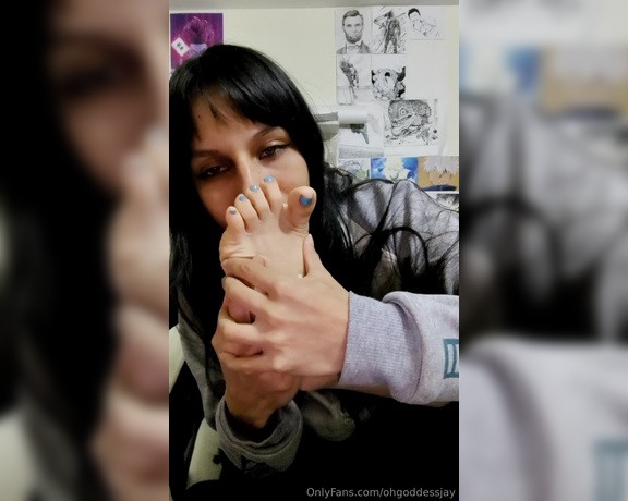 Ohgoddessjay aka ohgoddessjay OnlyFans - Nuevo video hablando sobre mis pies en espaol