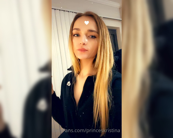 Princes Kristina aka princeskristina OnlyFans - Bedtime treat for my spit lovers