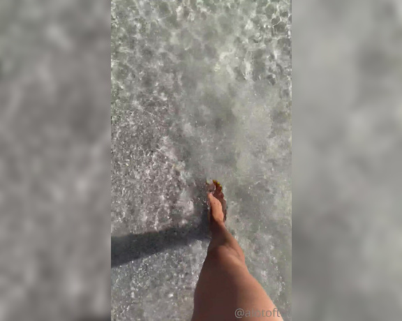 Alotoftiff aka alotoftiff OnlyFans - Watch me walk down the beach going in and out of the clear water