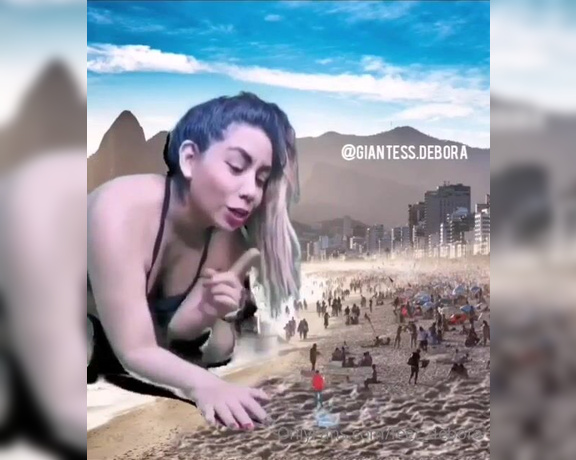 Giantess Debora aka giantess.debora OnlyFans - Giant woman in the beach Mujer giganta en la playa y su pequeo amor