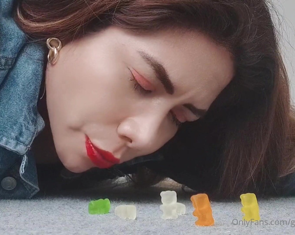 Giantess Debora aka giantess.debora OnlyFans - Look at how i eat this scary Gummy bears ! Who wanna ve the next! Full 6min Vdeo  It was a cust