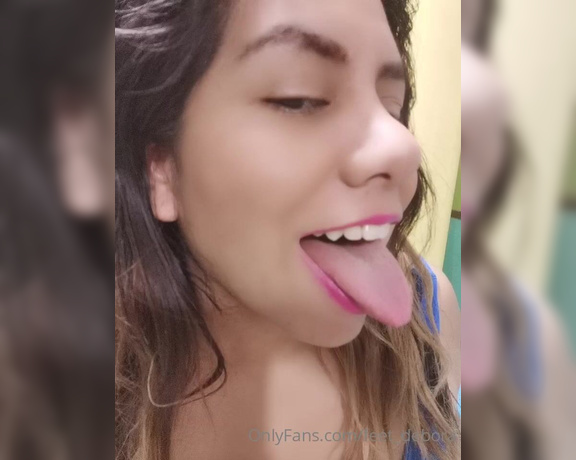 Giantess Debora aka giantess.debora OnlyFans - Flicking tongue