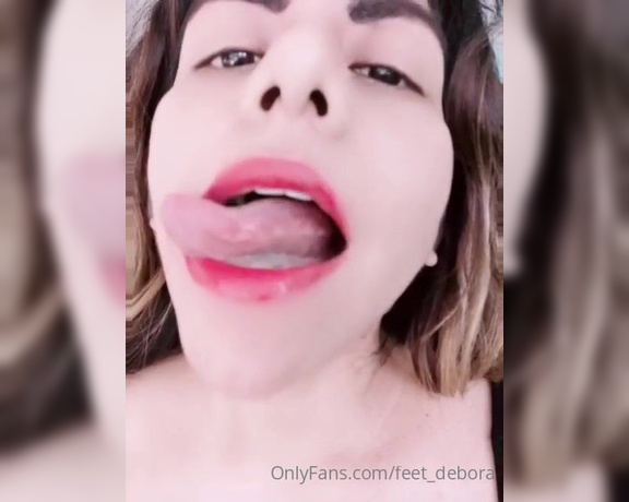 Giantess Debora aka giantess.debora OnlyFans - Giantess mistook a tiny for a candy LOL #giantessfetish #vorefetish #vore #buttcrush