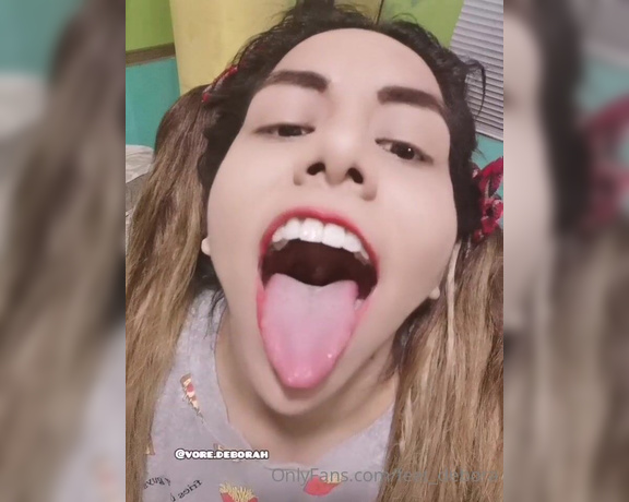 Giantess Debora aka giantess.debora OnlyFans - Who has mouth f3tish! well this is my first compilation about my sext tongue and mouthQuin tiene