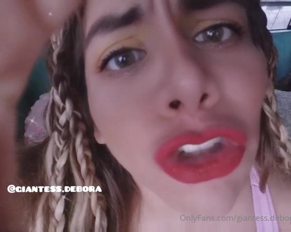 Giantess Debora aka giantess.debora OnlyFans - Tu hermana te come entero y vivo Vore video POV Full 6Min en Espaol El hermano menor estaba ena