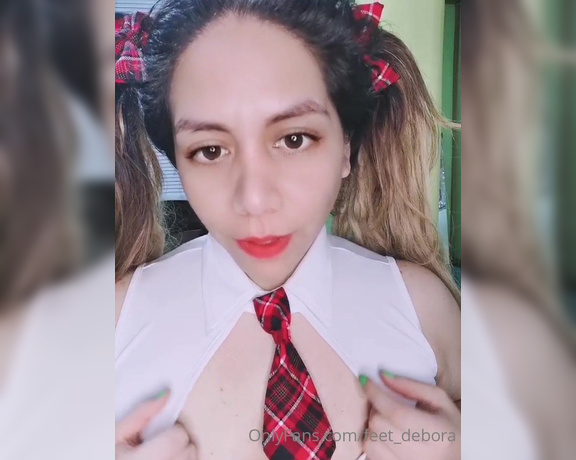 Giantess Debora aka giantess.debora OnlyFans - School girl vore, tell me your more intims secrets ! Soy una colegiala que me gusta comer pequeos