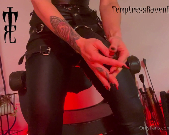 Temptress Raven Eve aka evetemptress OnlyFans - Custom Daddy’s dragon cock, leather and My perfect feet Can you handle it Probably not…want a custo