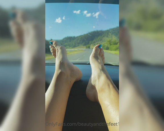 Beauty and Beast Babe aka Beautyandthefeet13 OnlyFans - UPDATE Driving 4 hours back to Idaho currently to load up a trailer and a U Haul to take it back tom