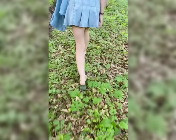 Gianna aka G_goldensoles OnlyFans - Short clip of my stroll in the woods This one is for the lovers of feet out in nature 1