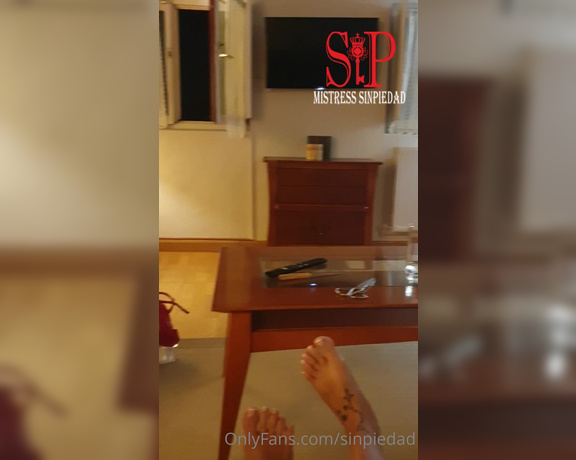 Mistress SinPiedad aka Sinpiedad Onlyfans - A go ta da #Travel #pamplona