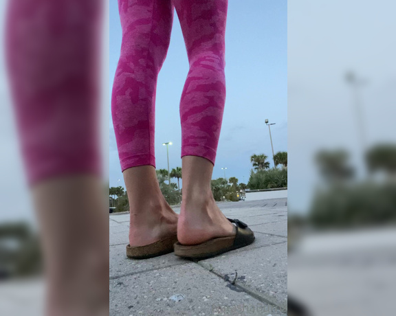 Goddess Tall Tasha aka Goddesstalltasha Onlyfans - An outdoor public foot post