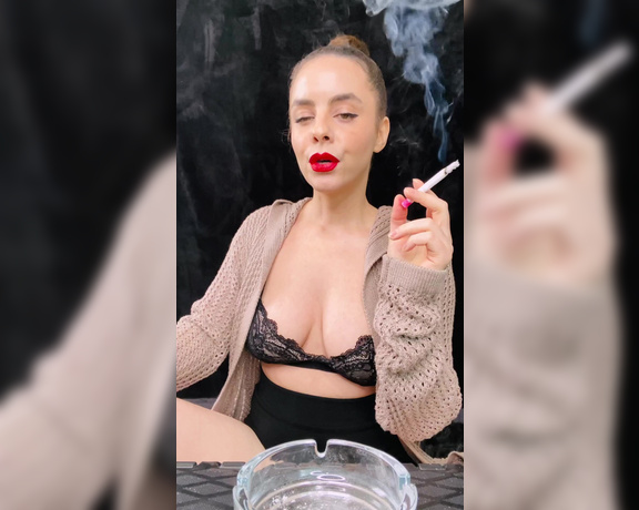 ManyVids - Dani Lynn - Smoking in Cardigan