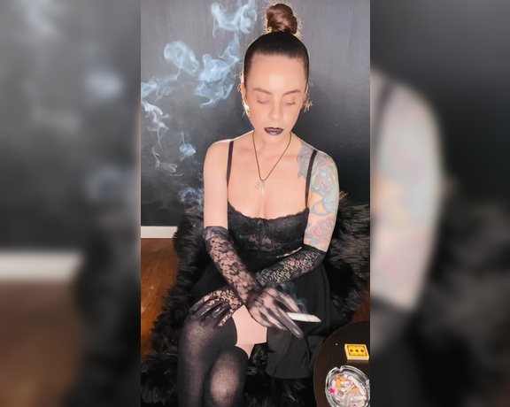 ManyVids - Dani Lynn - Smoking Wearing Black Lipstick