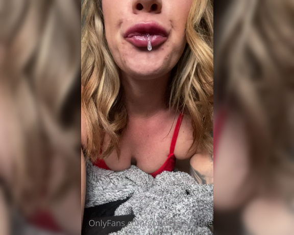 Michelle Rayne aka Goddessraaynne Onlyfans - I’m gonna give you the sloppiest head you ever had You’ll never leave after that the toxic thoug