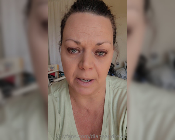 Diane Andrews aka Dianeandrews Onlyfans - You guys when I tell you that my day to day life is a fucking crap shoot, I mean it You all want