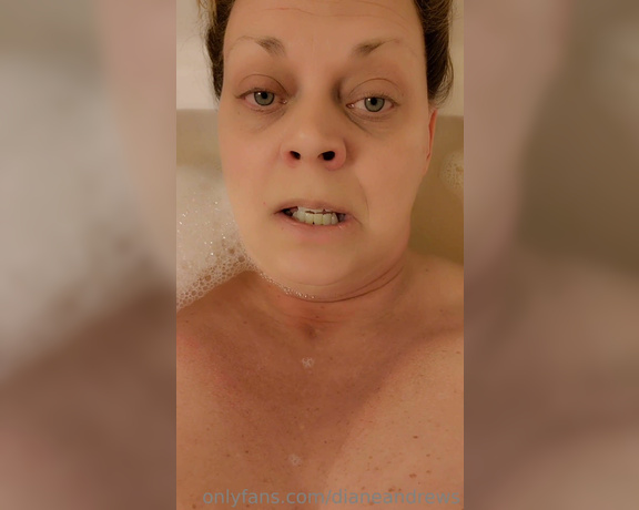 Diane Andrews aka Dianeandrews Onlyfans - Sunday bath chat