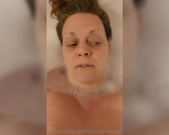 Diane Andrews aka Dianeandrews Onlyfans - Sunday bath chat