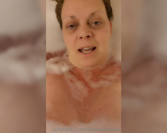 Diane Andrews aka Dianeandrews Onlyfans - Sunday bath chat