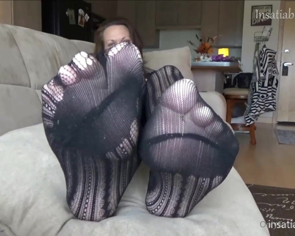 Diane Andrews aka Dianeandrews Onlyfans - Rub My Feet  This was a custom order I think you have sexy feet, and I would love it if you could