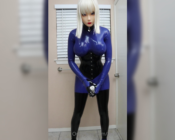 Dollified aka dollified OnlyFans - Your platinum blonde, horny rubberdoll touching, shining and playing with herself