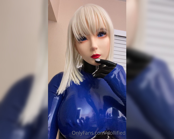 Dollified aka dollified OnlyFans - Just your typical blue boobed, blonde haired, blue eyed latex rubberdoll girl