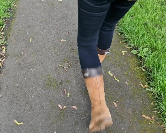 Kats Worn Heels aka katswornheels OnlyFans - Out for a walk in my trashed Timberlands