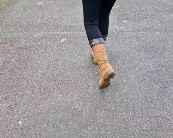 Kats Worn Heels aka katswornheels OnlyFans - Out for a walk in my trashed Timberlands