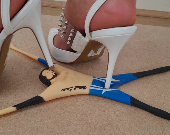 Kats Worn Heels aka katswornheels OnlyFans - Imagine being stretched out nailed to the floor infront of me and being made to watch