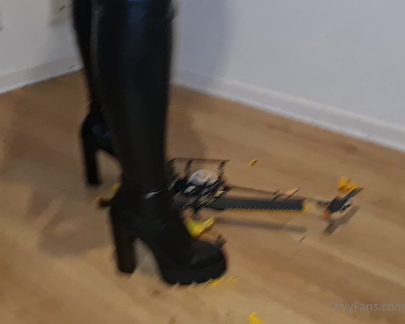 Kats Worn Heels aka katswornheels OnlyFans - A fan sent me his beloved model helicopter to play with Safe to say i had