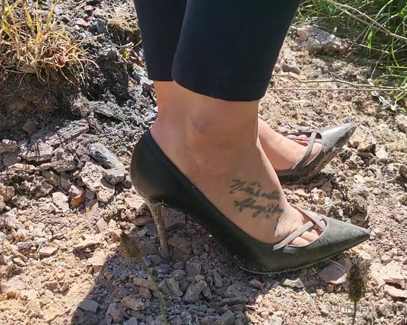 Kats Worn Heels aka katswornheels OnlyFans - Awww poor heels