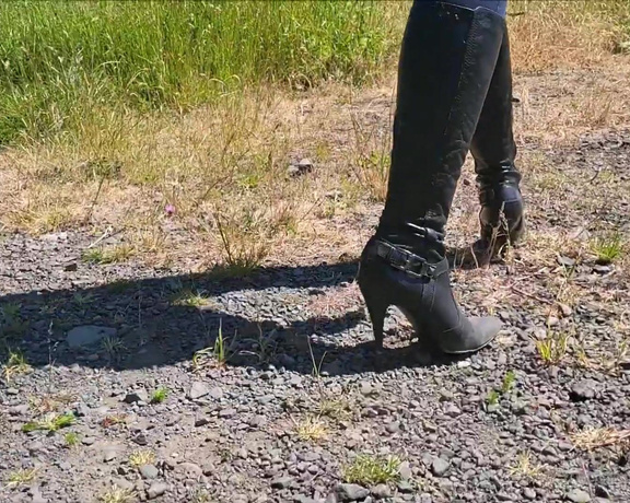 Kats Worn Heels aka katswornheels OnlyFans - When a boot licker buys a pair of your trashed leather boots but they are