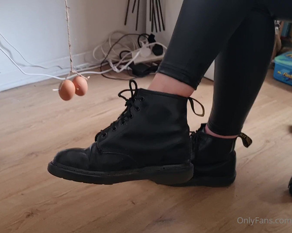 Kats Worn Heels aka katswornheels OnlyFans - Bursting your balls in my doc marten boots