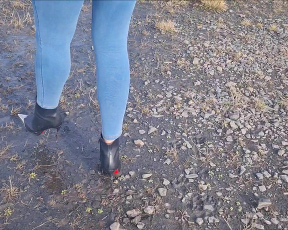 Kats Worn Heels aka katswornheels OnlyFans - Punishing my £795 Louboutin Calamijane 120mm booties Watch as i sink them into gravel and dirt,