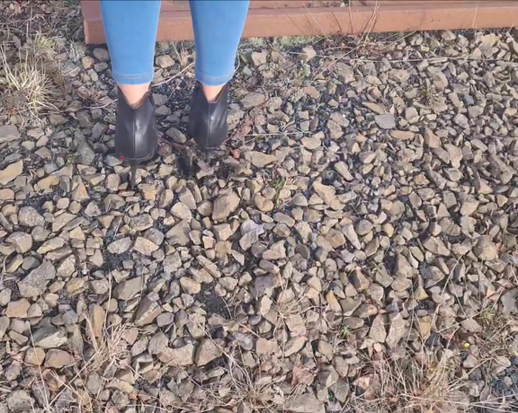 Kats Worn Heels aka katswornheels OnlyFans - Punishing my £795 Louboutin Calamijane 120mm booties Watch as i sink them into gravel and dirt,