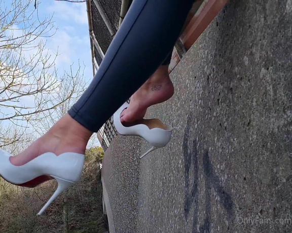 Kats Worn Heels aka katswornheels OnlyFans - Extreme shoeplay  dangling my white Louboutin Hot Chicks off the side of a bridge