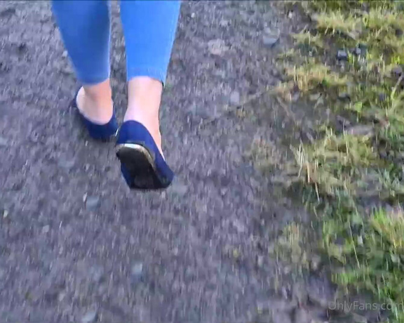 Kats Worn Heels aka katswornheels OnlyFans - Nice dirty walk in my pointy flats