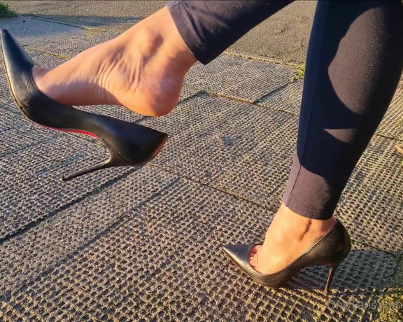 Kats Worn Heels aka katswornheels OnlyFans - A bit of public dangling and shoeplay in my Louboutins The amount of guys that stopped