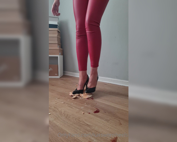 Kats Worn Heels aka katswornheels OnlyFans - I had a few half crushed doughnuts left after a custom, seemed a shame to let