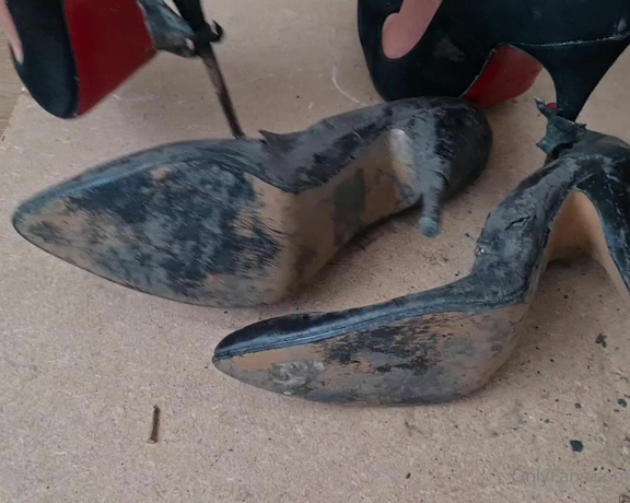 Kats Worn Heels aka katswornheels OnlyFans - So these Faith vintage heels have had a hard life Ive crushed them, stamped them into